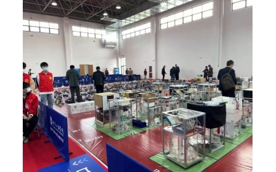 小红机为大赛保驾护航 未来无限可能