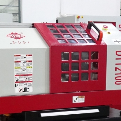 小红机多系统数字化仿真及加工一体机（车削系统）